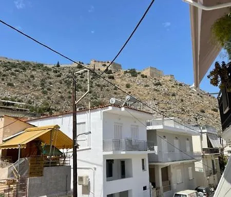 Under The Castle Apartment Nafplio